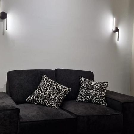 Heart Of Tirana Apartment Extérieur photo