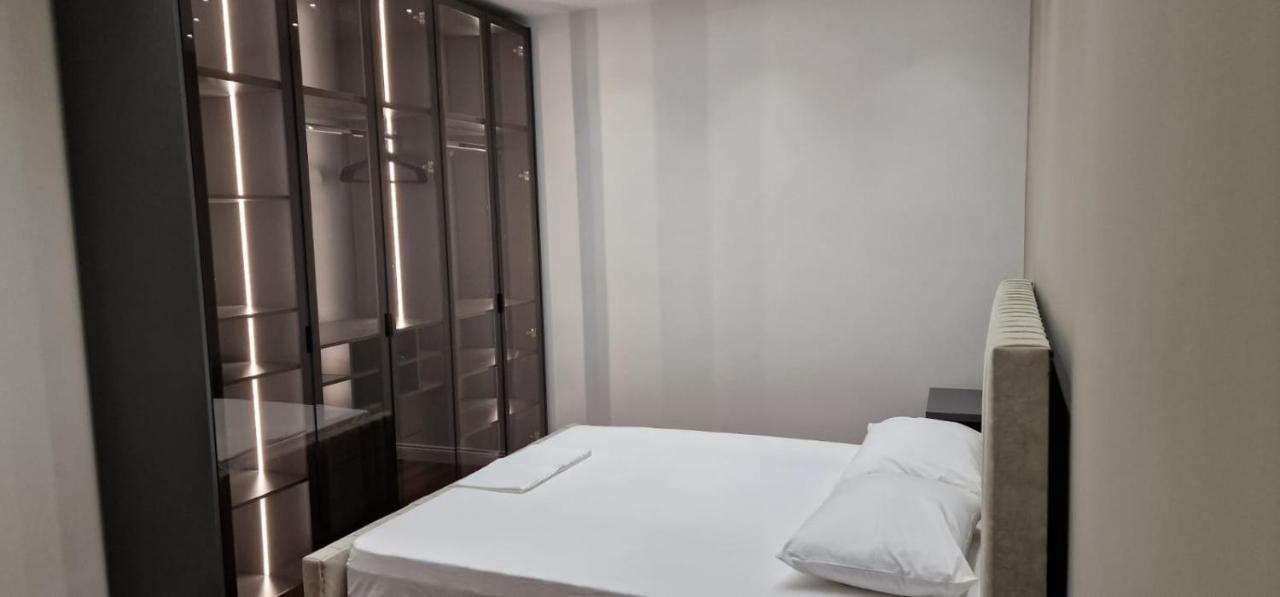 Heart Of Tirana Apartment Extérieur photo