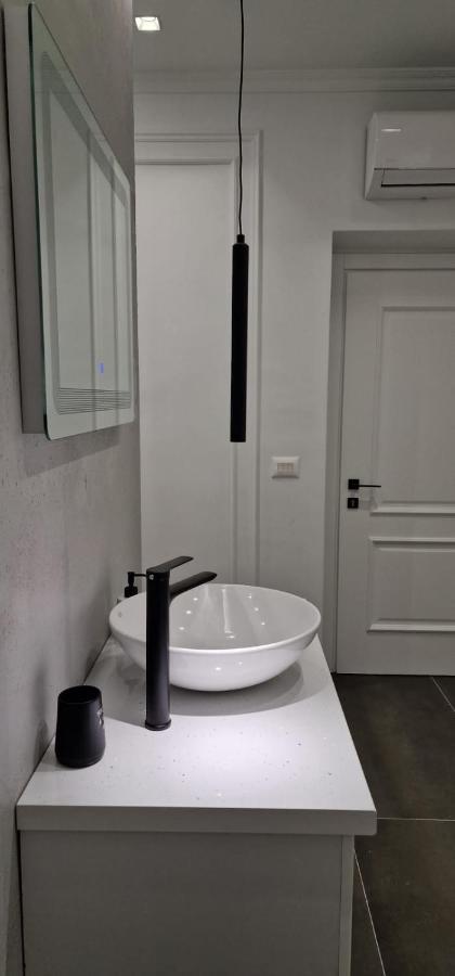 Heart Of Tirana Apartment Extérieur photo