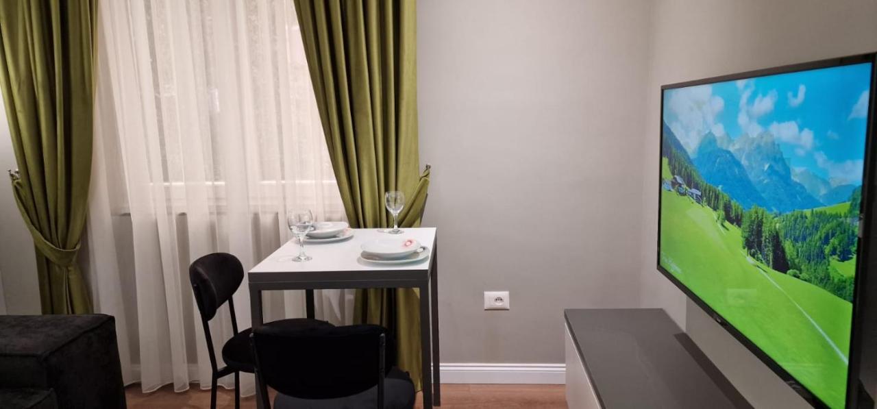 Heart Of Tirana Apartment Extérieur photo